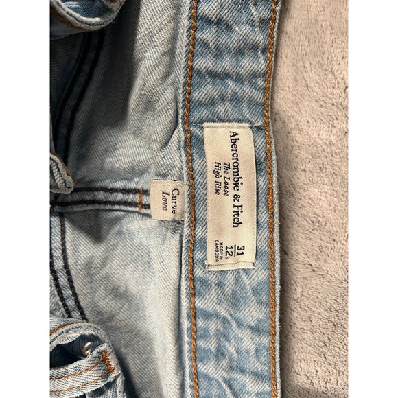 Women’s Abercrombie the loose high rise 31/12SHORT curve love - Picture 2 of 9